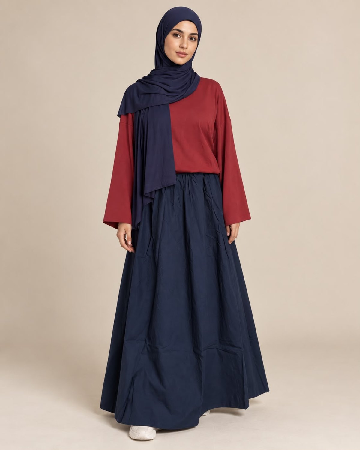 Jupe longue en coton doublée bleu marine, vue de face – Kiswa Collection